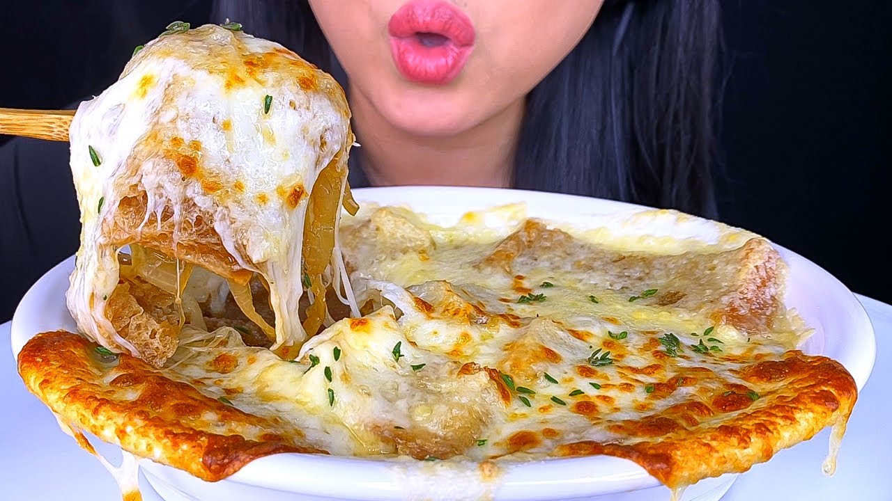 ASMR FRENCH ONION SOUP - WHAT I EAT IN A DAY (DAY 13) EATING SOUNDS ASMR Phan
