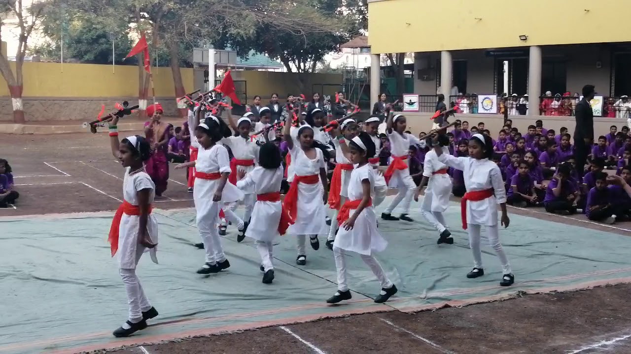 Kbems 71st Republic Day Lezim Performed By 4th Std YouTube
