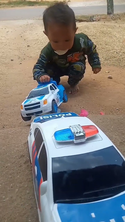 MobiL polisi keren beraksi #mobilmainan