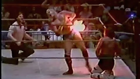 Jerry Lawler fires up Tommy Rich! - Classic Memphi...
