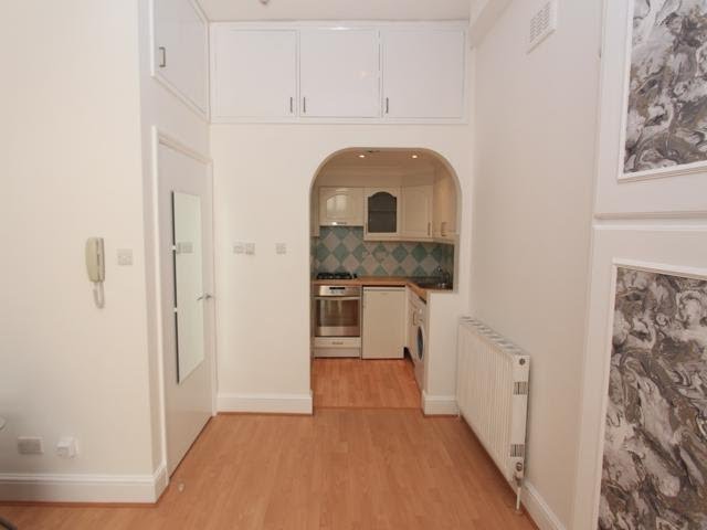 Video 1: Living Room through to the Kitchen