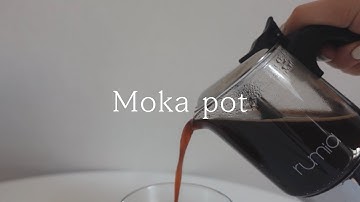 HOME CAFE VLOG 🏠 Brewing coffee with a Moka pot at home