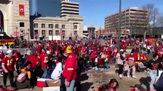 1 dead, up to 15 injured after shooting near Kansas City Chiefs parade, police chief says