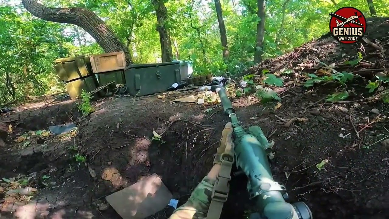 GoPro Battle Footage: Russians panic when confronted with Ukrainian soldiers!