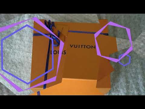 UNBOXING LOUIS VUITTON FOLD ME POUCH & MOD SHOTS