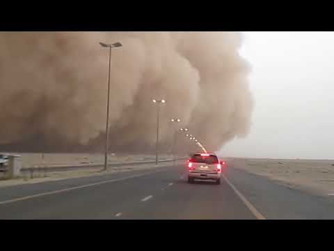Dirigindo em Tempestade de Areia – Kuwait (HD)