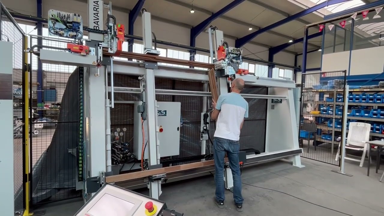 Rahmenpresse Bavaria im Einsatz