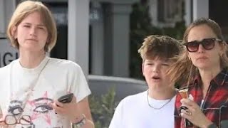 Jennifer Garner CAPTURED With her and Ben Affleck's Kids During Mother’s Day Weekend