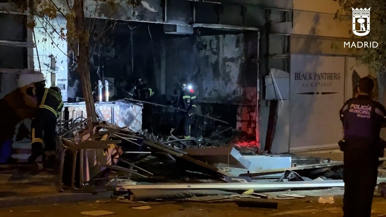 La explosión de un bar en Madrid causa dos heridos graves - YouTube