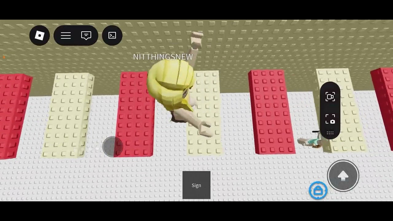 저랑 로블 할사람 딱 3명 해요!! 엄..금욜 1시30분에! 댓에 닉네임 써주세용 그리고 저는 341일 입니당