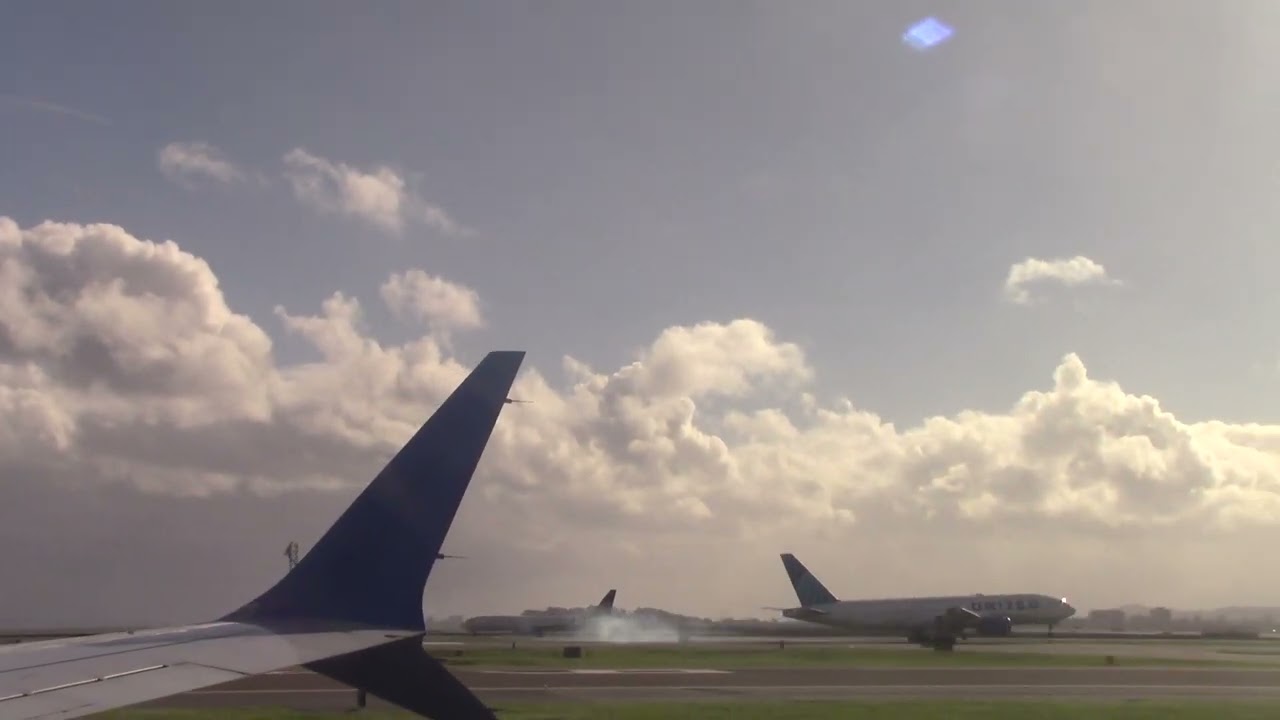 United Airlines Boeing 737 Max 8 Reverse Ops Taxi & Takeoff From San Francisco International Airport