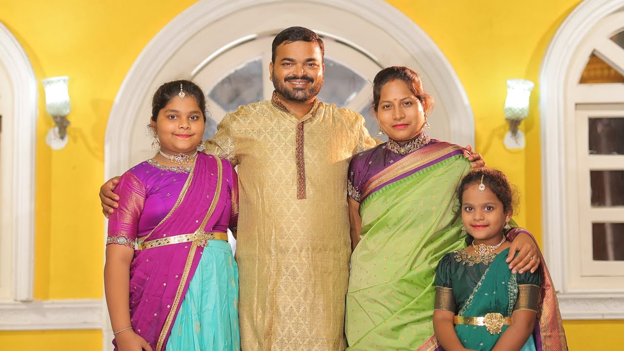 Shrestha Reddy SHRESHTA REDDY & LARMIKA REDDY Saree Ceremony out door shoot.... - YouTube