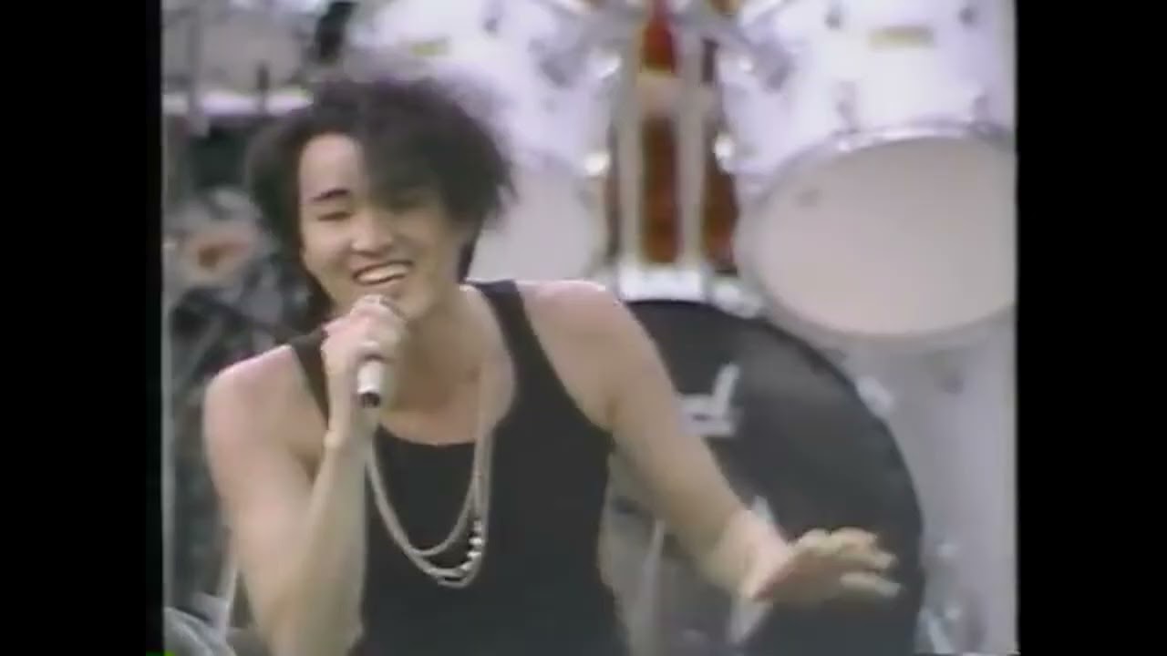PINK LIVE 「SOLAR ECLIPS」、「DON'T STOP PASSENGER」熱狂のロックライブ POP・HILL '86