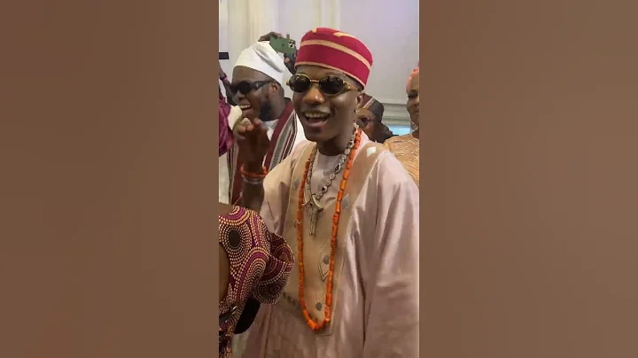 WIZKID at mom burial