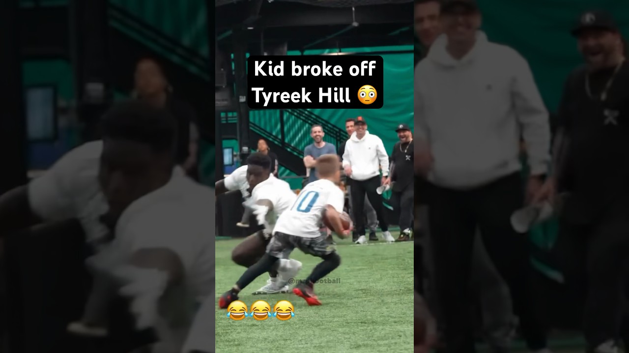 Kid Breaks Tyreek Hill’s Ankles 😳 