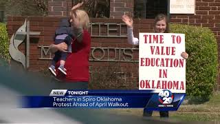 Spiro teachers protest school funding levels