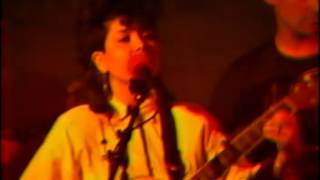Video thumbnail of "concierto capilla calvario sucre 1992 canta Yenny Brito  parte 9"