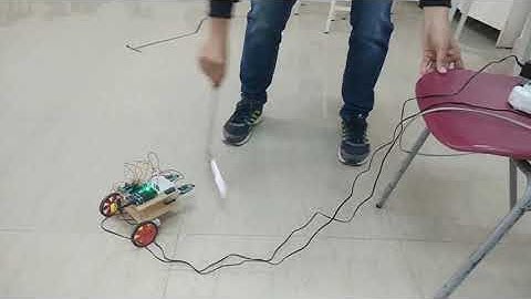 Obstacle Follower Robot using Arduino -  Skyfi Labs  - by Himanshu Pandya