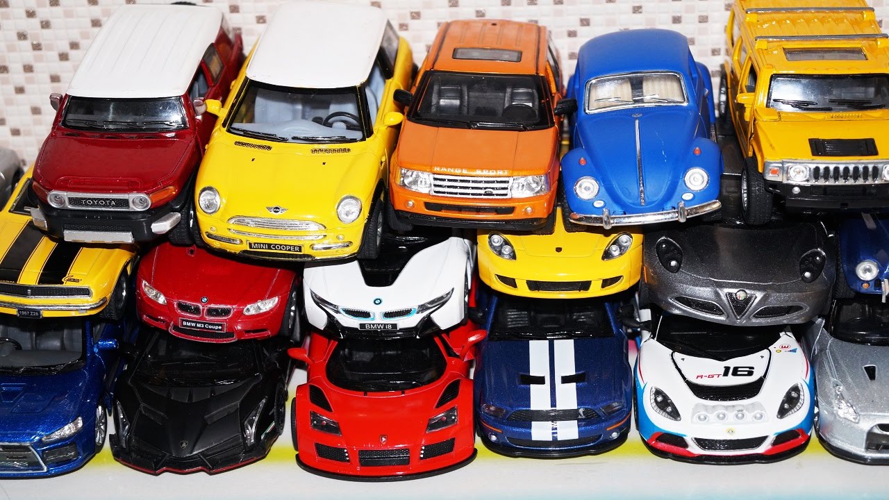 машинки игрушки много. игрушечная машинка. Mini cooper jcw 2008. марки автомобилей для детей. много машинок.