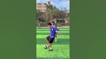 تعلم مهاره سهله تدخل بيها كوبري Football Footballshorts كرة القدم Skills تعليم مهارات 