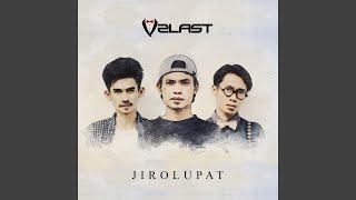 Sebelum Janur Kuning Melengkung