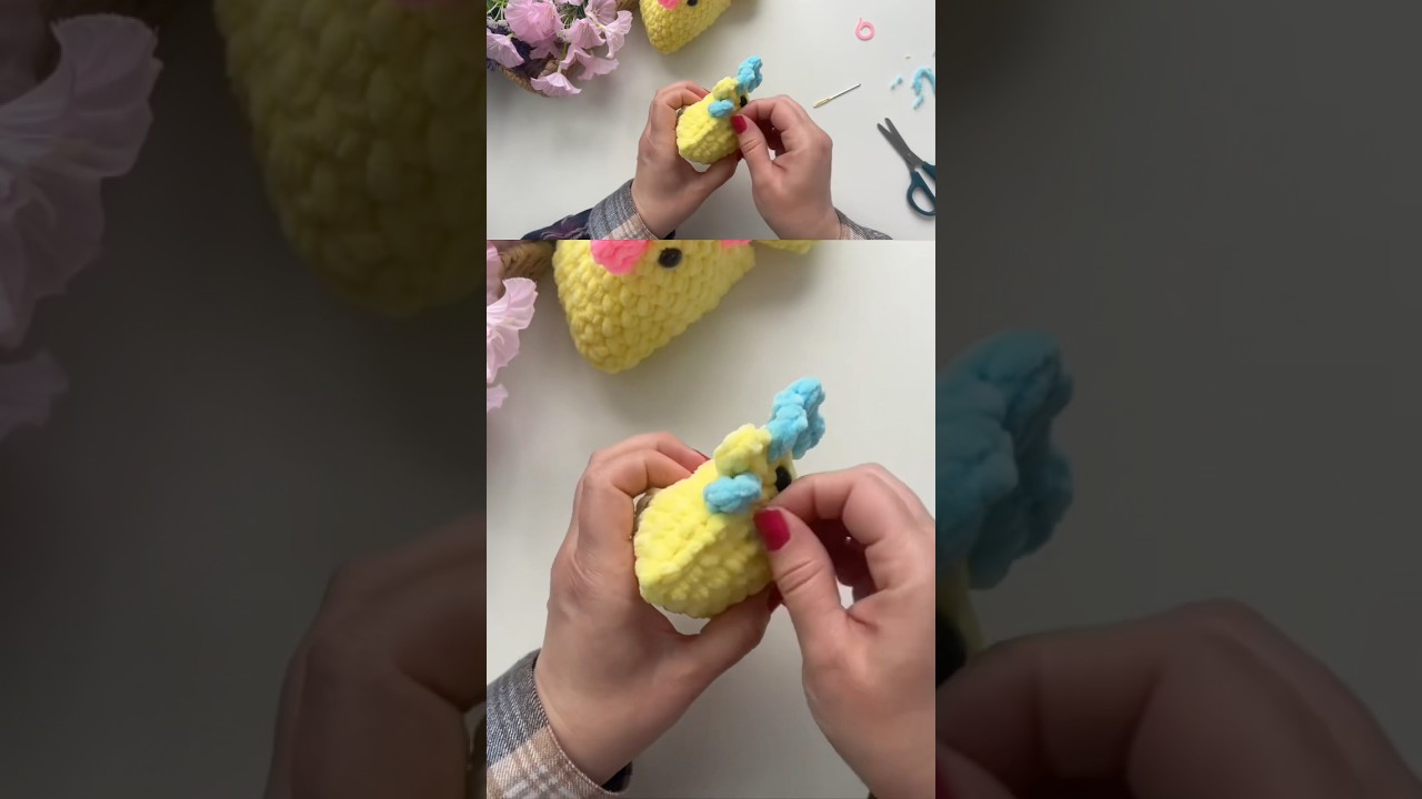How to hide your yarn ends inside a crochet chicken! #crocheteveryday #crochetanimal
