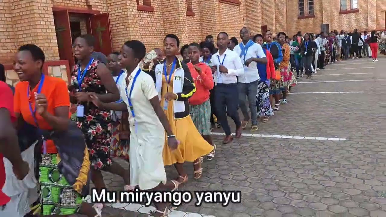 Rubyiruko-Muzambere abagabo by Padiri Jean Claude BIZIMANA