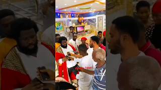 Famous Azuka powers do miracle with phones, wonderful .. #church #celebreties Profile