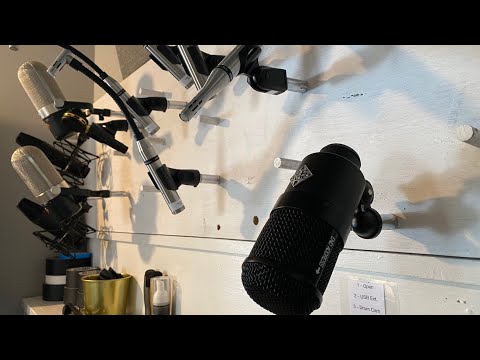 EPIC DIY Microphone Display for HOME STUDIO
