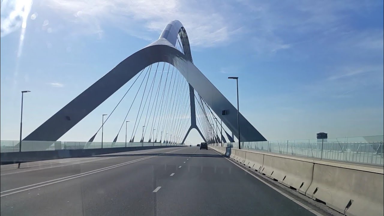 Dashcam Nijmegen N325: Ubbergen 》Waalbrug 》De Oversteek》A73 Knooppunt Neerbosch 》Knooppunt Ewijk.