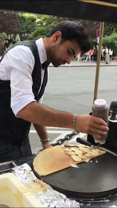 These Disney EPCOT crepes transport you to Paris in an instant - Good  Morning America