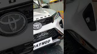 Der lagi par Finally Fortuner delivered #fortuner #defender #rangerover #rollsroyce #scorpio