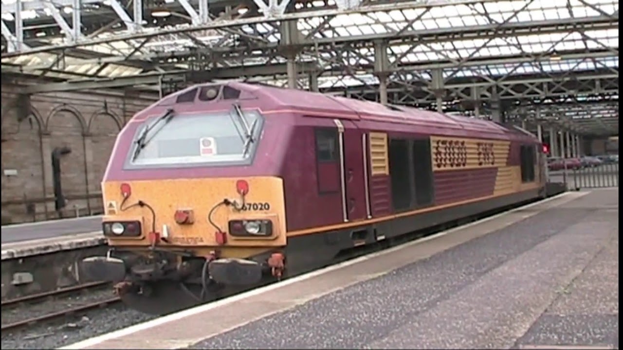 Edinburgh Waverley Station 2007   Scotland
