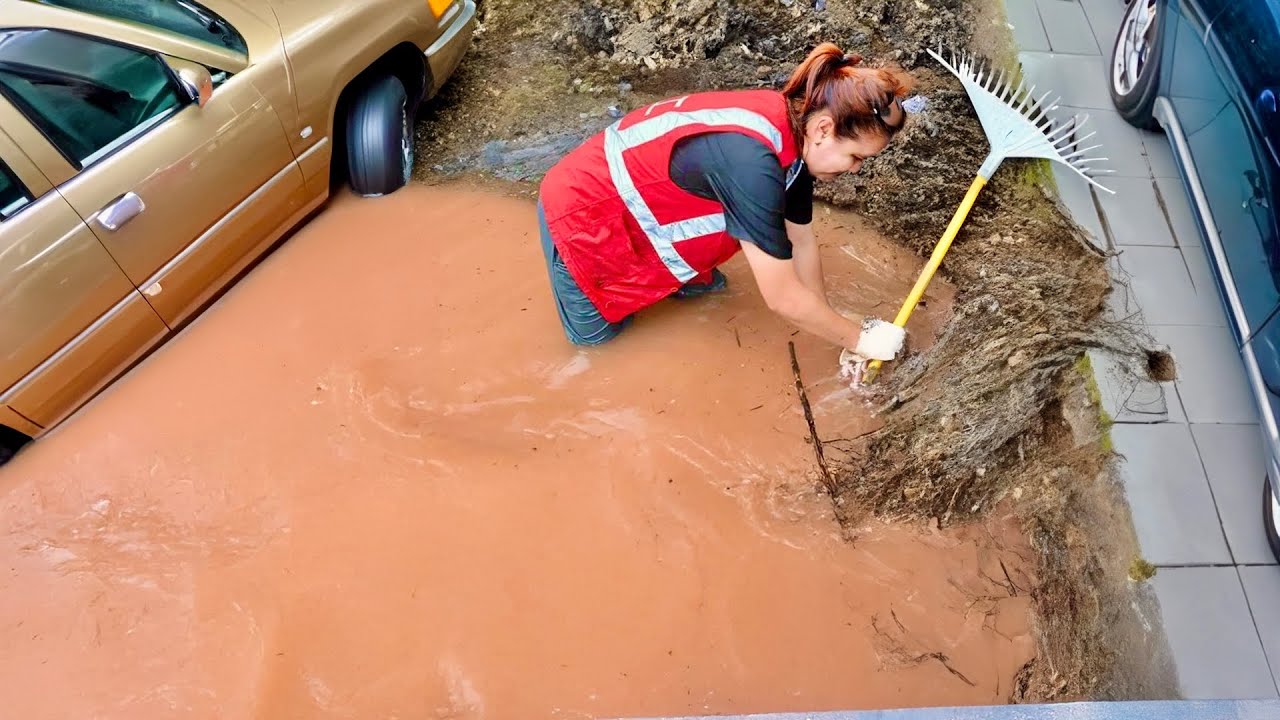 Unclogging Storm Drains A Solution to Street Flooding! - YouTube