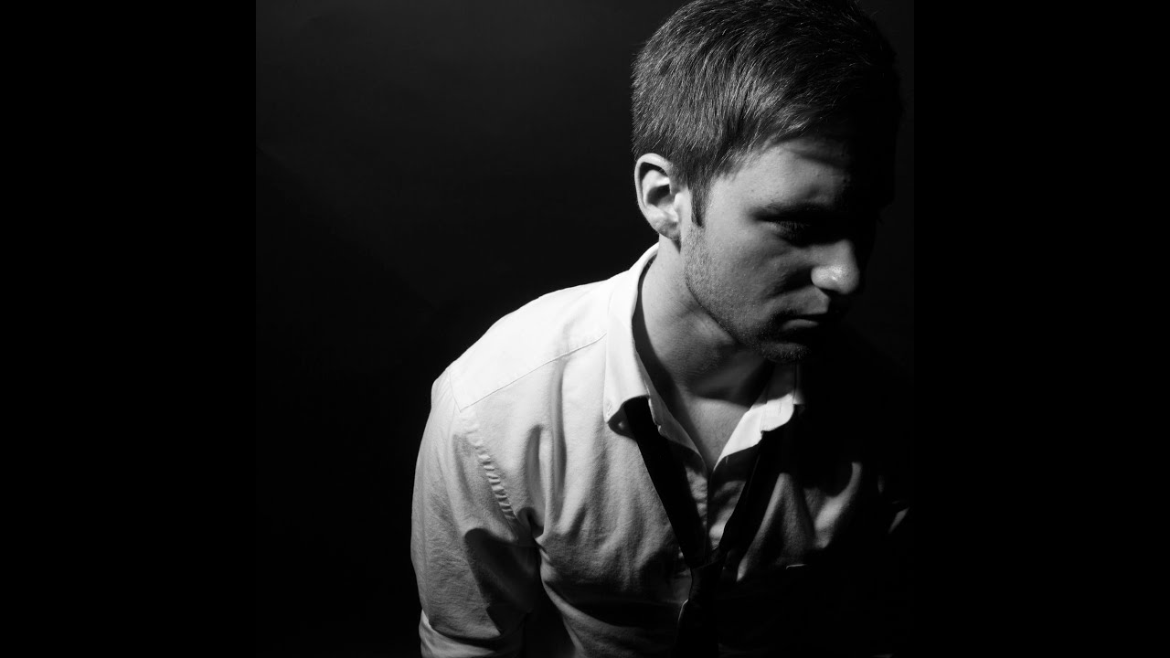 Ben Schuller - Breaking Out auf YouTube ansehen Ben Schuller - Breaking Out auf YouTube ansehen