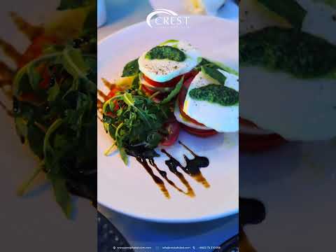 Crest Resort & Pool Villas