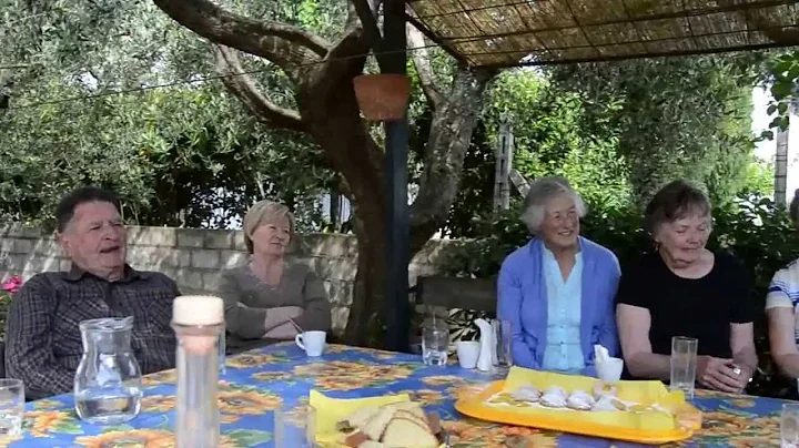 Singing "O campagnola bella" - Abruzzo folk song