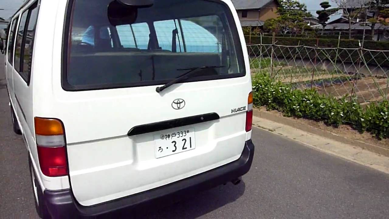 toyota hiace 2002 model