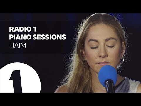 HAIM - Perform “Hallelujah” & Cover Robyn’s “Show Me Love” 