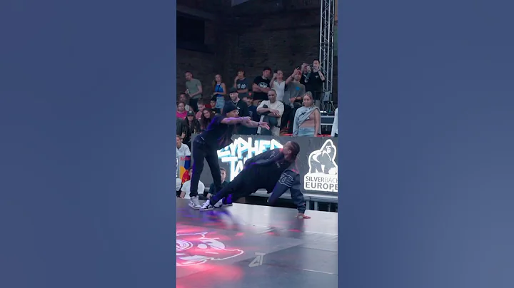 Les Twins judge showcase in Budapest at Cypher Town thumbnail