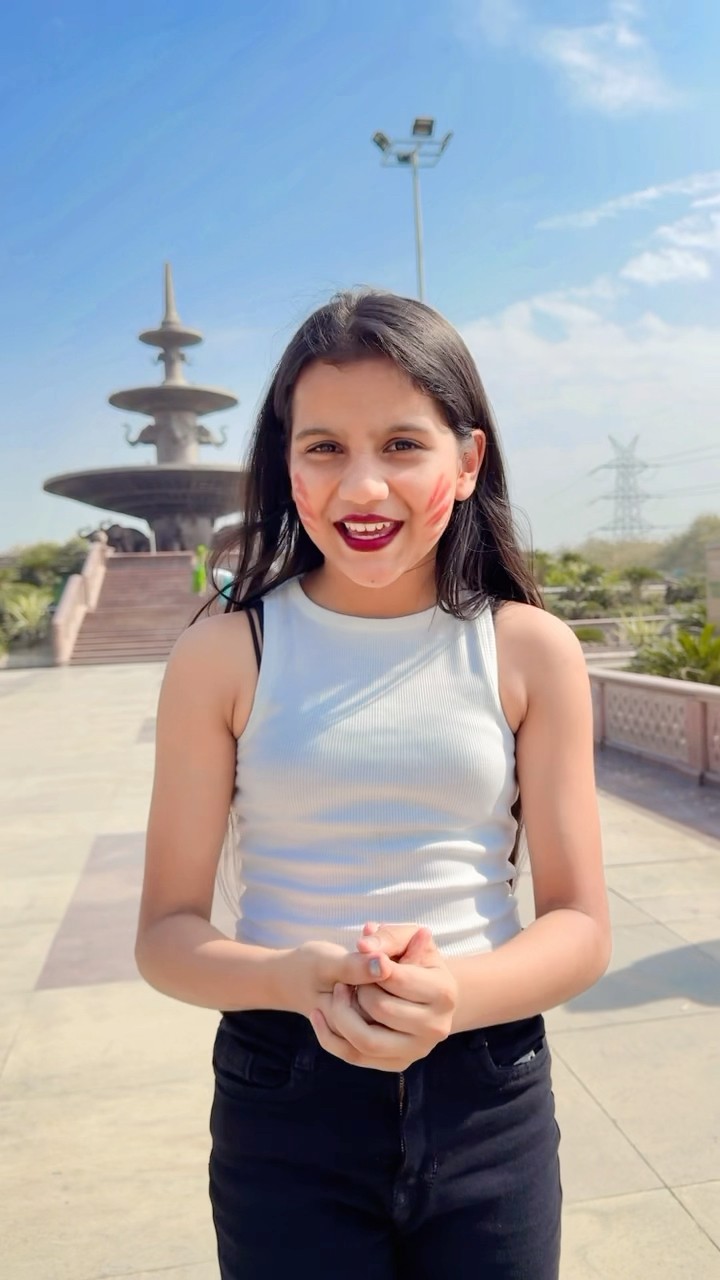 Happy Holi ?❤️#nandini091013 #holi #youtubeshorts #trending #viralvideo #youtube #shorts