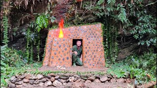 Building Complete Survival Bushcraft Shelter under the giant rock / King Of Satyr