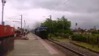 12505 North East Express 25 Coacher Rocket Smokes Past Barh With Wdp4B At 100 Kmph