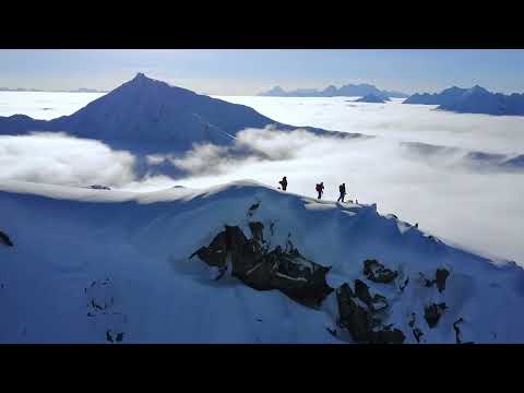Eric 'HOJI ' Hjorleifson: A Seminar in Pillow Skiing