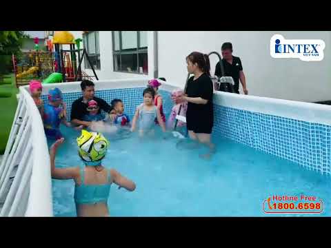 Video Trò chơi cho bé trong bể bơi - Trường mầm non Osaka -... - YouTube