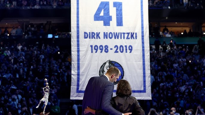 Nowitzki officially announces retirement