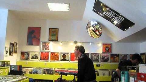 Kristoffer and the Harbourheads - Whyte And Black (live @ Rock Steady Records in Berlin)