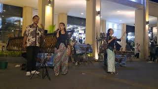 LINTANG ASMORO COVER ANGKLUNG RAJAWALI  MALIOBORO YOGYAKARTA INDONESIA