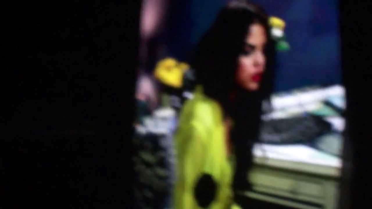Selena Gomez live Come and Get it - Star Tour 2013, Vancouver, BC