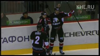 Neftekhimik 4, Traktor 5 (English Commentary)